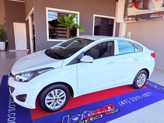 HYUNDAI HB20S 1.0 COMFORT PLUS 12V FLEX 4P MANUAL HYUNDAI HB20S 1.0 COMFORT PLUS 12V FLEX 4P MANUAL